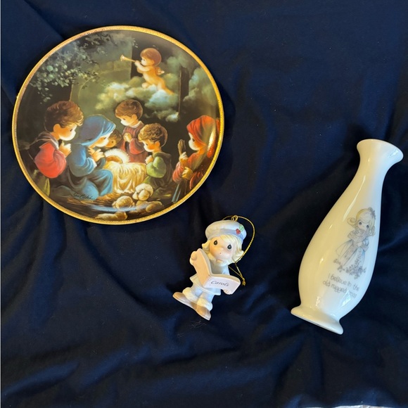 Vintage Precious Moments bundle of plate, vase & ornament!! - Picture 1 of 8